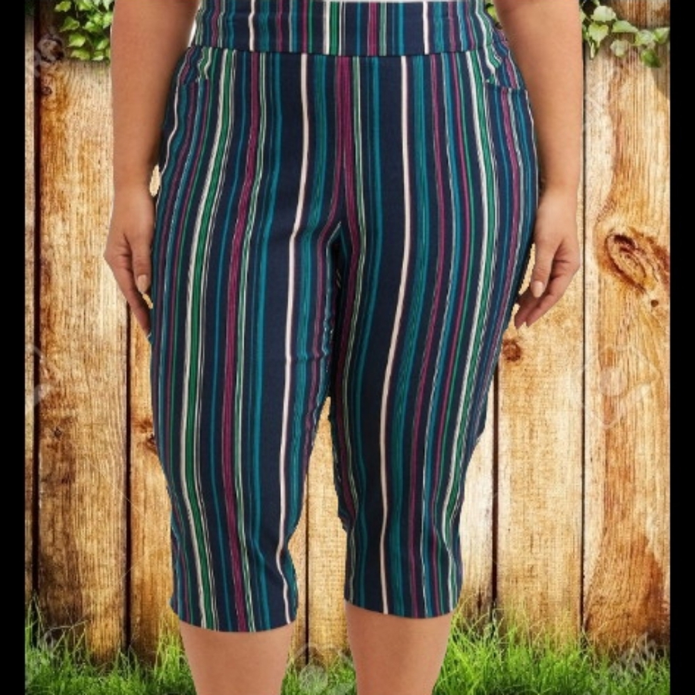 Terra & Sky Striped Capri Pants